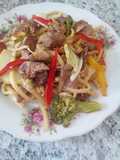 Tallarines saltado con chancho