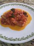 Tollos con tomates
