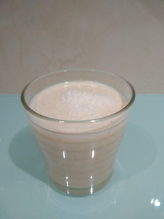 Una foto de Batido de plátano y coco rallado