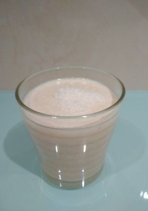Una foto de Batido de plátano y coco rallado