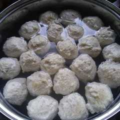 A picture of Bakso ayam mentol dan kenyal (low carb/keto/ketogenic).