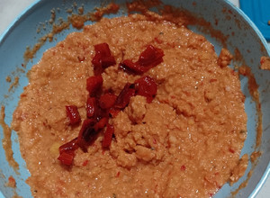 Una foto de Hummus de garbanzo y morrón