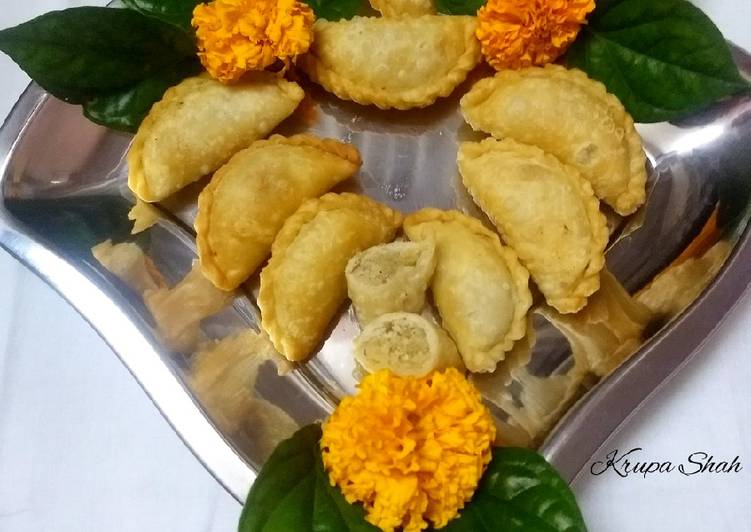 Gujiya (Ghughara) without mava