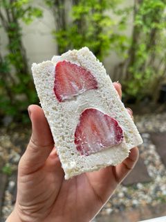 รูปของ แซนด์วิชครีมสดสตรอว์เบอร์รี่คีโต🍓🥪/Sandwich Strawberry Cream Cheese Keto