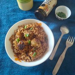 A picture of Veg Manchurian fried rice.