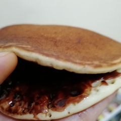 A picture of Dora cake(pancake).