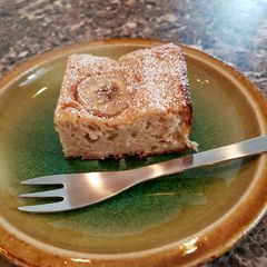 A picture of Banana Yoghurt Bread.