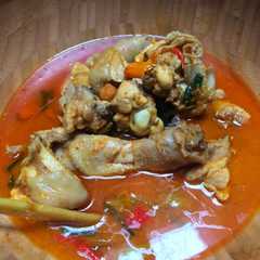 A picture of Gulai Ayam tanpa santan.