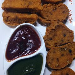 A picture of Kalmi vada.