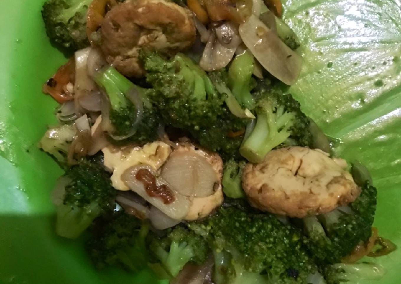 Tumis brokoli tofu
