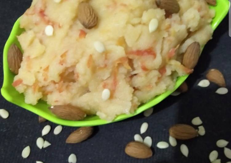 Steps to Make Quick Carrot Suji halwa