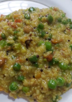 A picture of Oats upma.