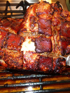 Una foto de Pernil Asado Jon