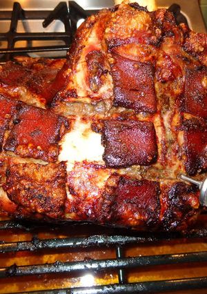 Una foto de Pernil Asado Jon