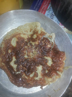 A picture of Raisin fried Egg.