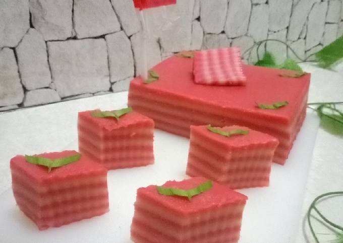 Wajib coba! Resep bikin KUE LAPIS MERAH PUTIH (TERIGU +SAGU)  lezat
