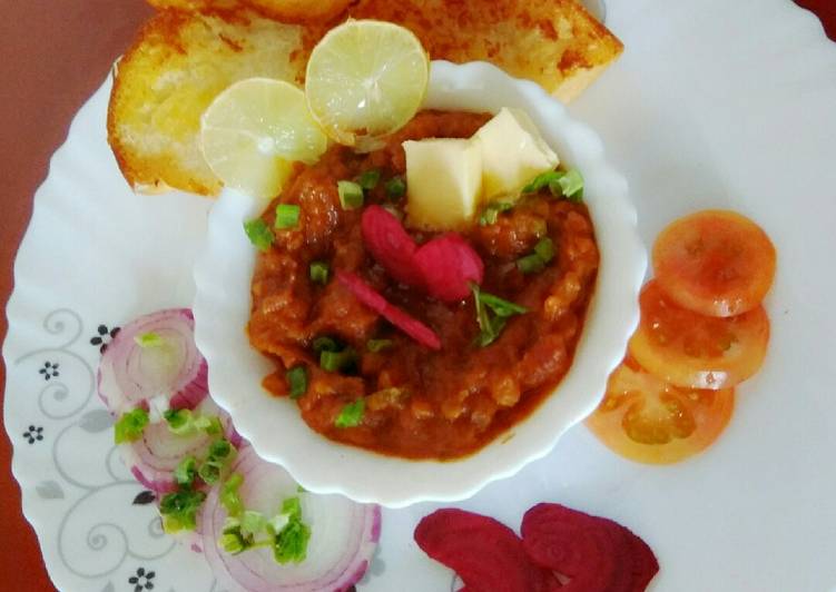 Step-by-Step Guide to Prepare Speedy Beetroot _pavbhaji