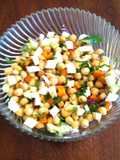 Ensalada de garbanzos con pepino