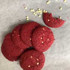 Red Velvet Cookies রেসিপির প্রধান ছবি