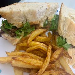 A picture of Pulled beef sandwich.