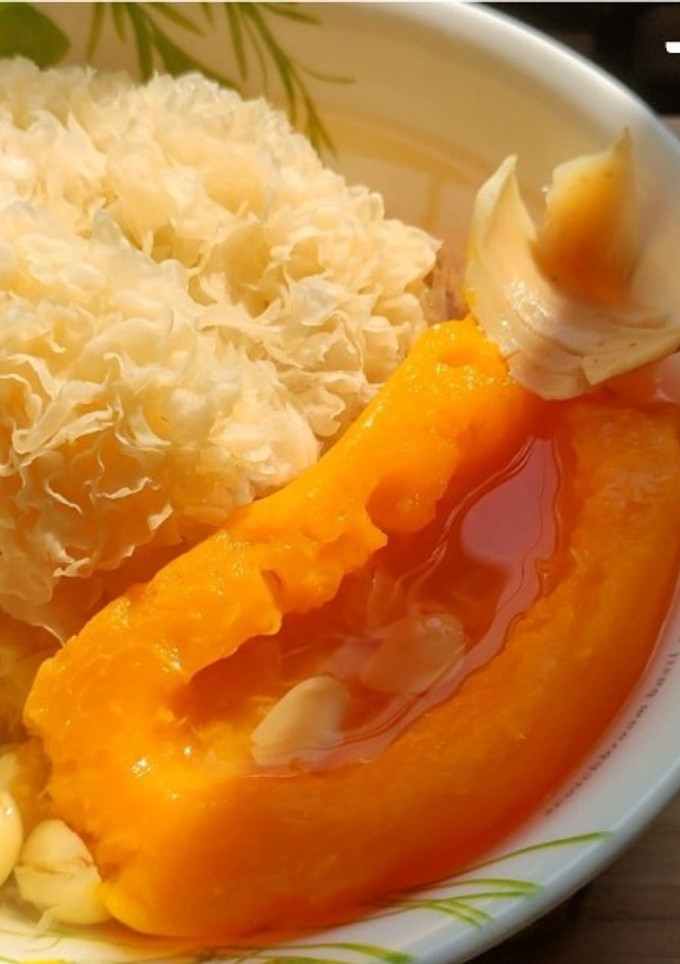 湯水篇｜萬壽果古耳湯水 賀壽甜品 養生 美顏 潤肺 (附影片) 的食譜成品照片