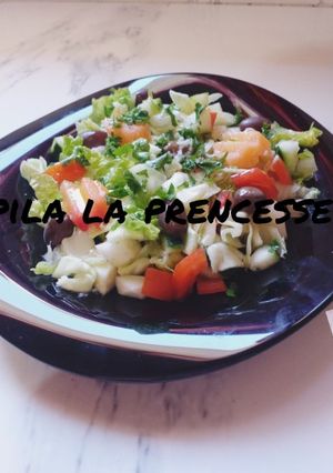 صورة لوصفة سلطة الملفوف بزيت الزيتون 😋