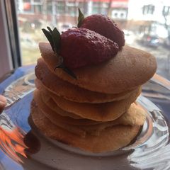 A picture of Fluffy pancake (penkek gebu).