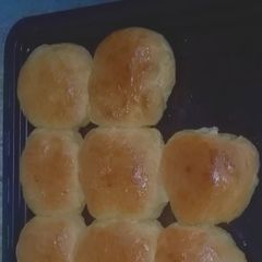 A picture of Breakfast plain buns.
