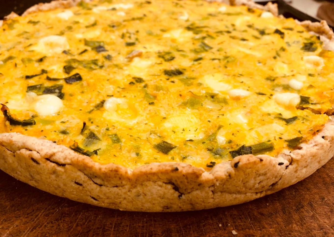 Tarta de calabaza y puerro con masa casera