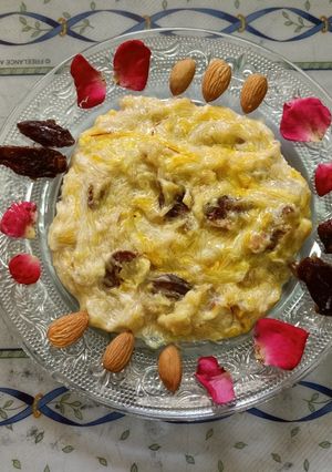 रबड़ीदार शीर खुरमा (Rabadidaar Shir Khurma Recipe In Hindi) रेसिपी मुख्य फोटो