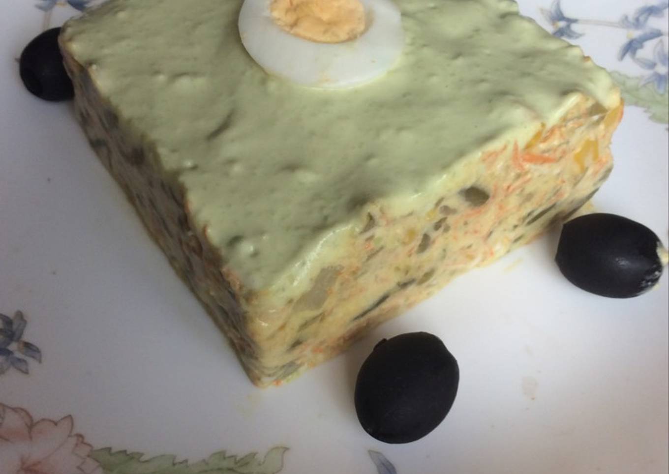 Ensaladilla de verdura 🌽<br />Con mayonesa de aguacate 🥑