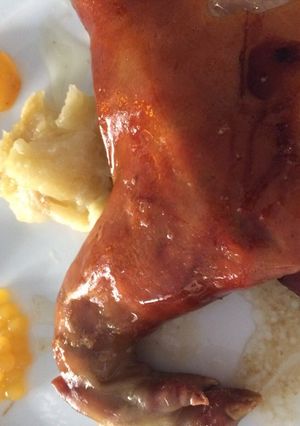 Foto principal de Cochinillo navideño al horno