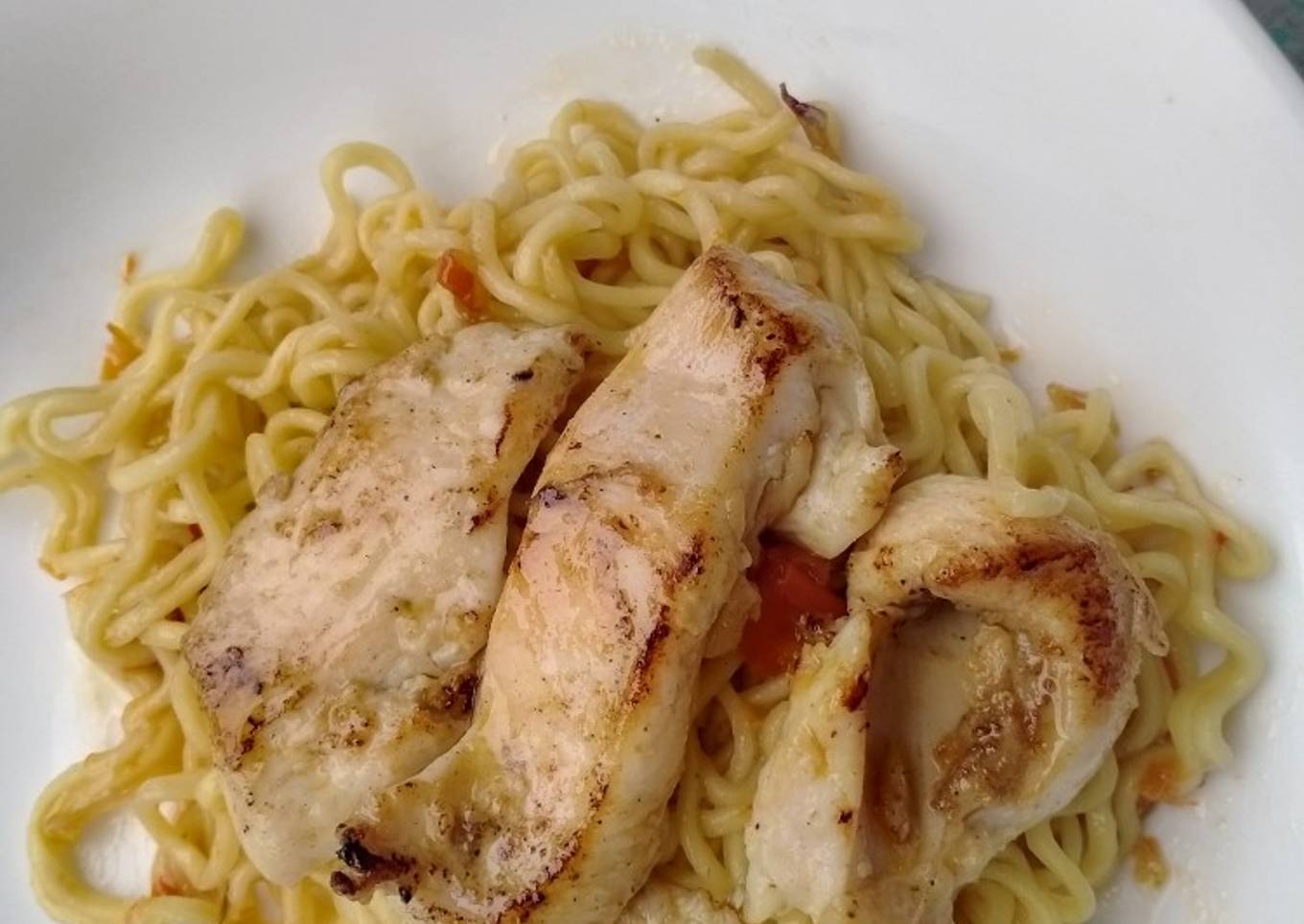 Mie Setan with Grilled Chicken Marinade