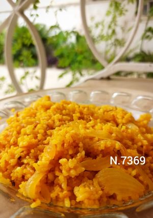 عکسی از دستور برنج پیاز داغ