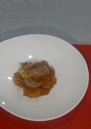 Una foto de Patatas meneas o revolconas