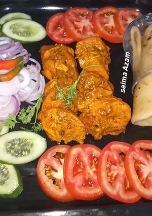 A picture of Chicken tandoori with paratha💕چکن تندوری ود پراٹھا💕.