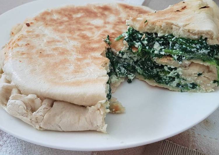 Focaccia farcita in padella