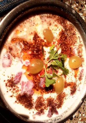A picture of Tadka wale dahi ke lal aloo.