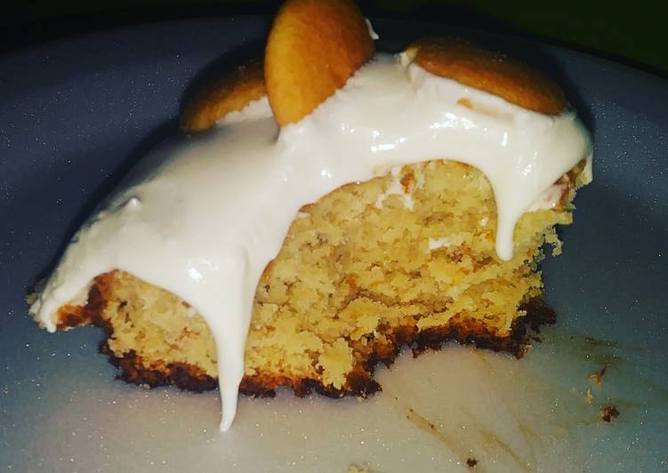 Banana Pudding Cake with Cream Cheese fluff icing