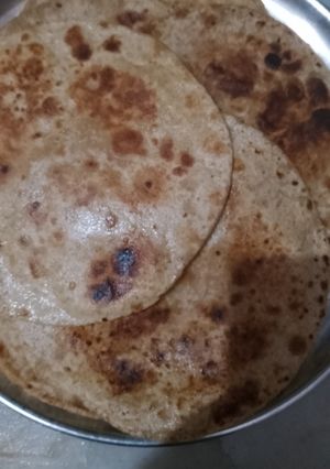 मसाला पराठे (Masala parathe recipe in hindi) रेसिपी मुख्य फोटो