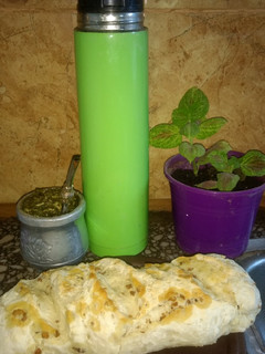 Una foto de Pan casero con chicharrón 😋