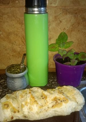 Una foto de Pan casero con chicharrón 😋
