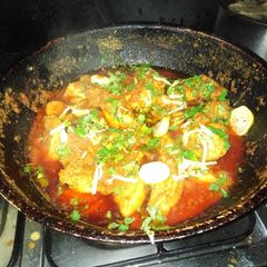 A picture of Chicken karahi.
