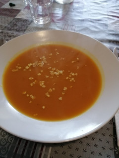 Una foto de 21. Crema de Calabaza asada al toque de cúrcuma