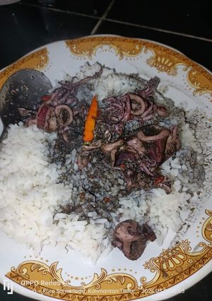 Foto resep Cumi masak hitam Gurih pedas manis