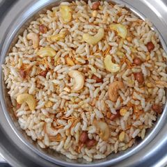 A picture of Masala murmura with cashew nuts.