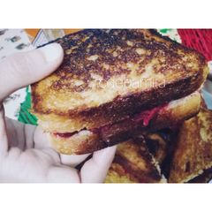 A picture of Beetroot and Mango ginger Sandwich.