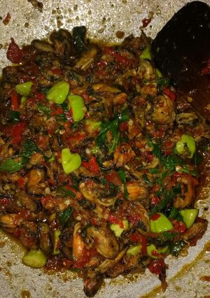 Foto resep Sambal Goreng Kerang Petai