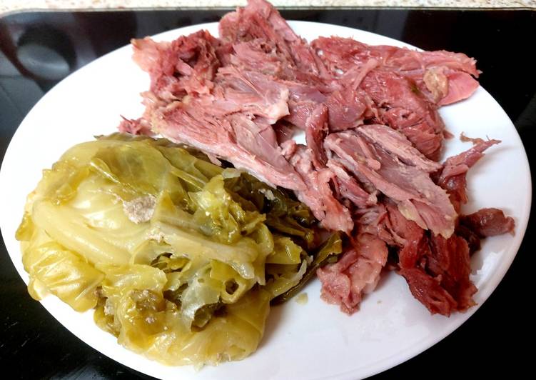 Recipe of Quick Ham on the Bone Boiled with Cabbage. 😙