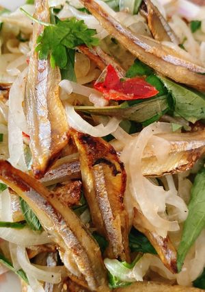 Hình của món Gỏi Cá Cơm Khô.